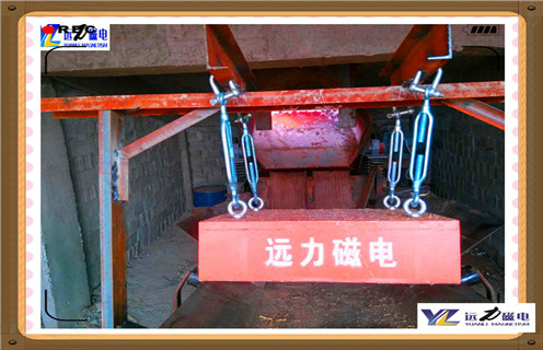 永磁除鐵器，山東全自動(dòng)永磁除鐵器_山東全自動(dòng)永磁除鐵器批發(fā)價(jià)格_使用說明書原理型號(hào)價(jià)格